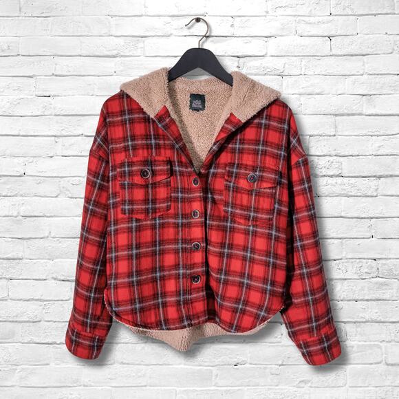 Wild Fable Flannel Jacket - Womens XS - Red Plaid Sherpa Lined Button Up Shacket - Picture 1 of 7